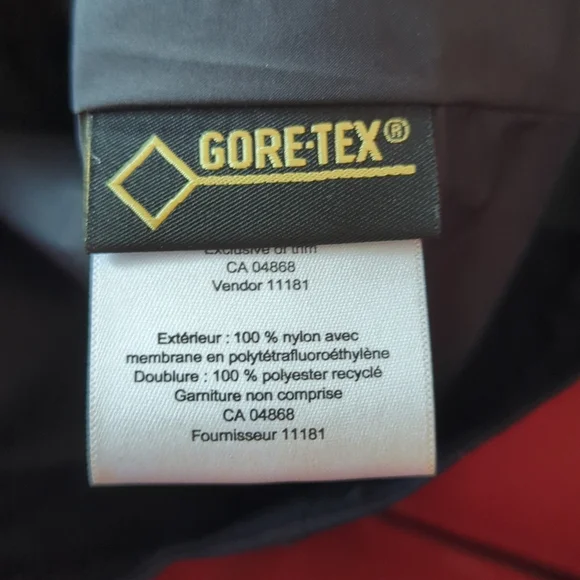 MEC Gore-tex Monsoon Raincoat - Picture 6 of 6